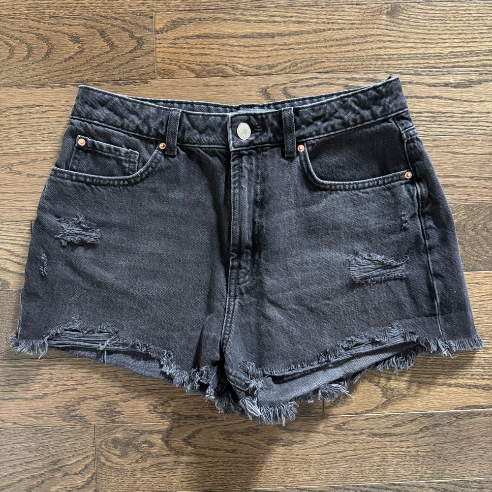 NWOT Distressed Black Shorts